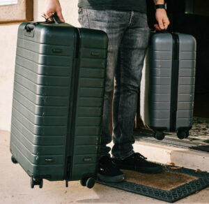 Best Luggage for International Travel from America - Digital Marketing Veteran Tony Lee Hamilton